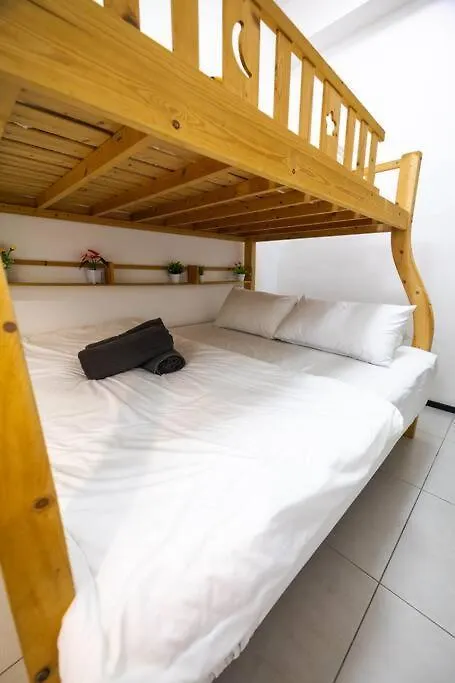 Urban Suites 2Br Family Setting #19 Jelutong 0*,